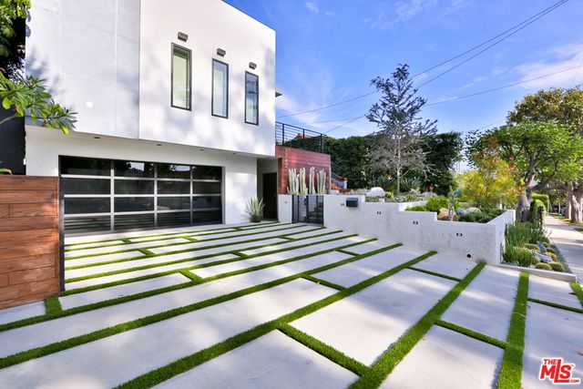 1742 COURTNEY Avenue, Los Angeles, CA 90046