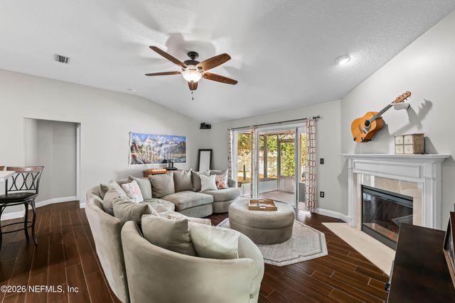 637 MARLA CREEK Court, Jacksonville, FL 32220