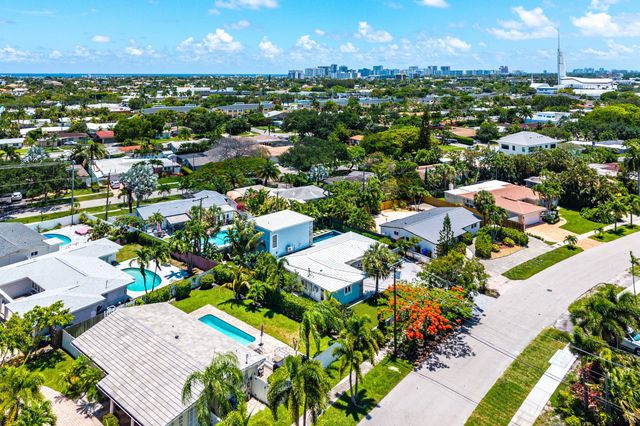 5920 NE 21st Road, Fort Lauderdale, FL 33308