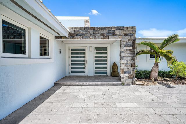 5920 NE 21st Road, Fort Lauderdale, FL 33308