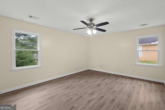 1891 Riverchase Circle NE, Conyers, GA 30013