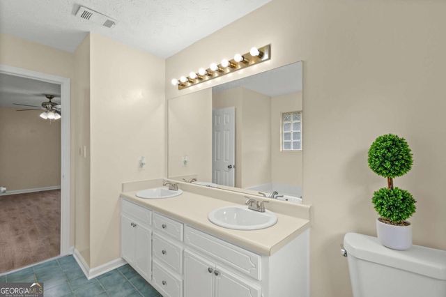 1891 Riverchase Circle NE, Conyers, GA 30013