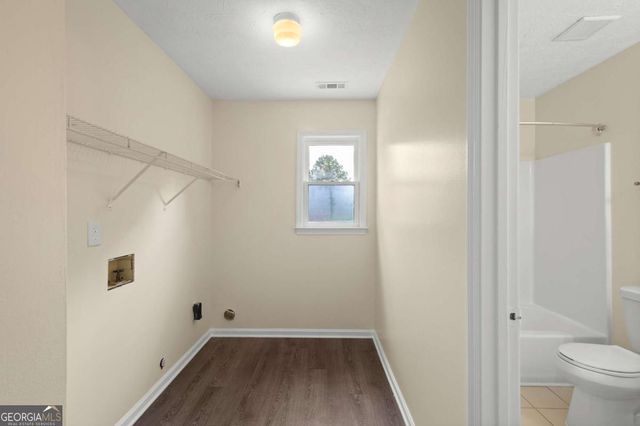 1891 Riverchase Circle NE, Conyers, GA 30013