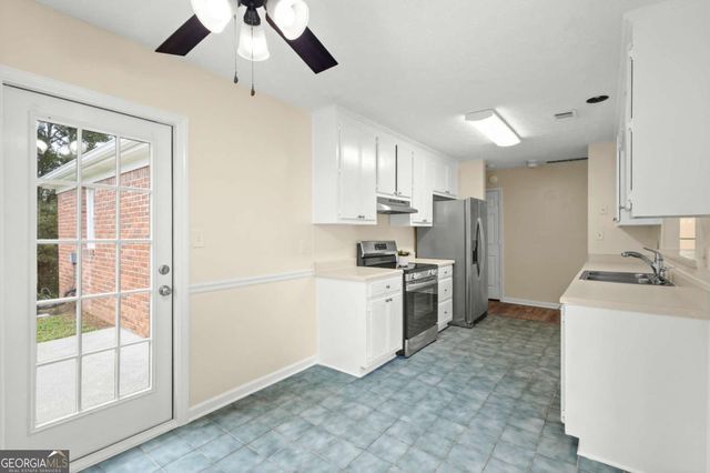 1891 Riverchase Circle NE, Conyers, GA 30013