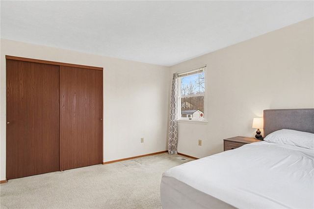 37 Abbottsford Drive, Gates, NY 14606