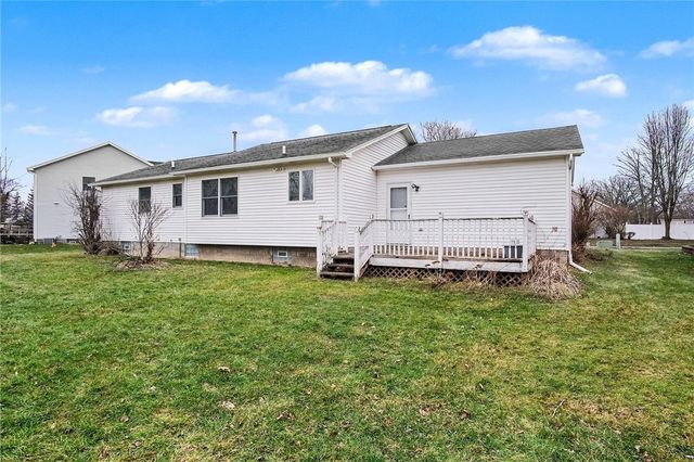 37 Abbottsford Drive, Gates, NY 14606