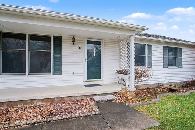 37 Abbottsford Drive, Gates, NY 14606