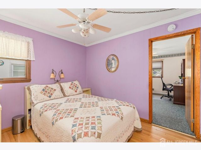 21 Frazee Avenue, Sayreville, NJ 08879