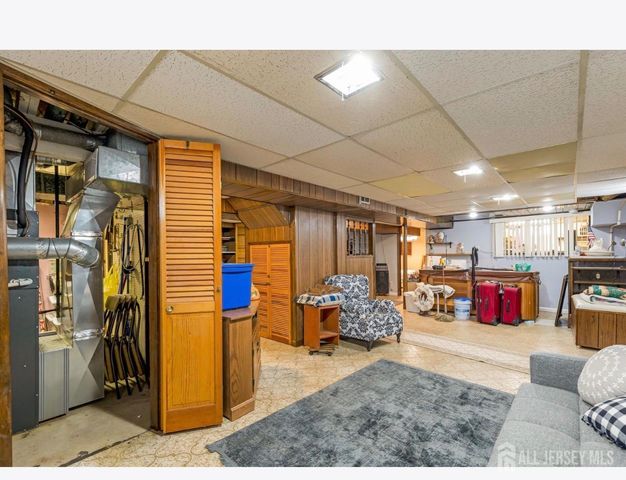 21 Frazee Avenue, Sayreville, NJ 08879