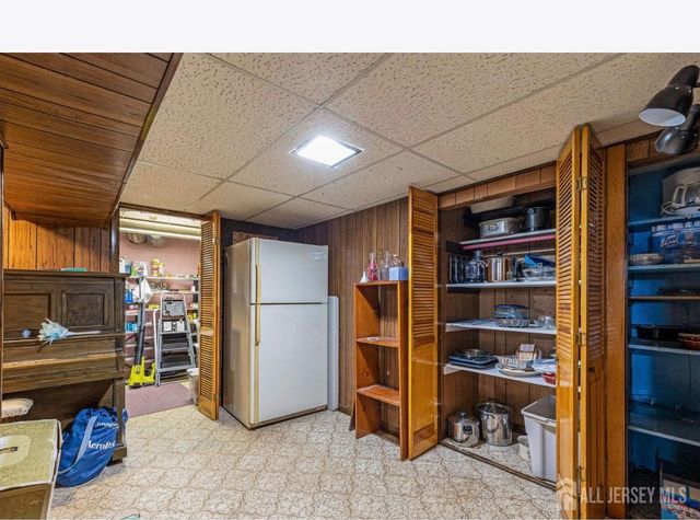 21 Frazee Avenue, Sayreville, NJ 08879