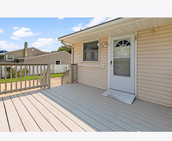 21 Frazee Avenue, Sayreville, NJ 08879
