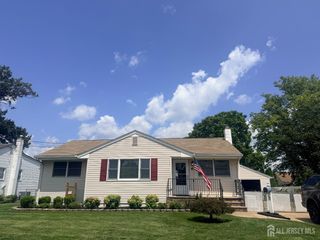 21 Frazee Avenue, Sayreville, NJ 08879