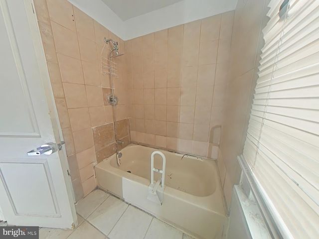1708 N LAMBERT ST, Philadelphia, PA 19121