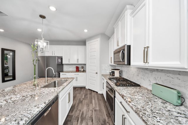 1965 Matilda Gardens Lane, Pearland, TX 77089