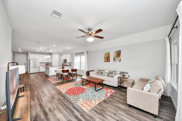 1965 Matilda Gardens Lane, Pearland, TX 77089