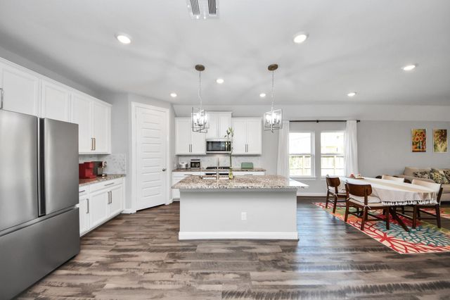 1965 Matilda Gardens Lane, Pearland, TX 77089