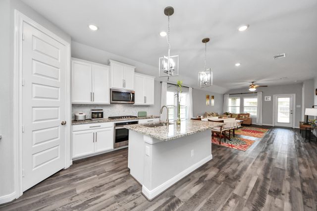 1965 Matilda Gardens Lane, Pearland, TX 77089