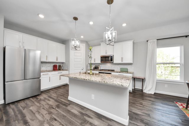 1965 Matilda Gardens Lane, Pearland, TX 77089