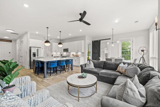 119 Acklen Park Dr Apt 204, Nashville, TN 37203