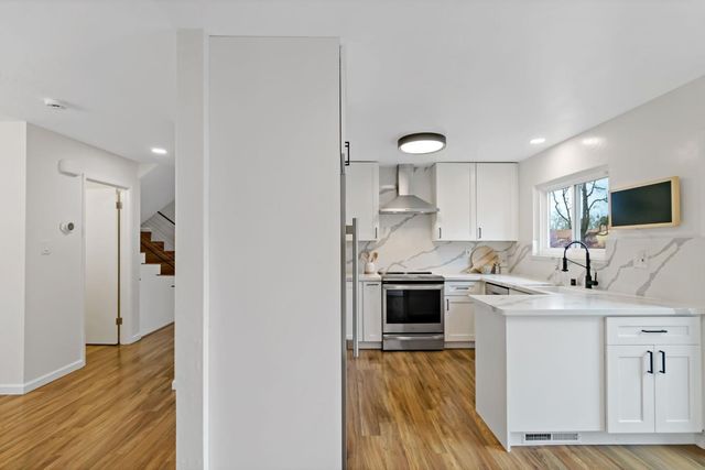 530 Leahy Street, Redwood City, CA 94061