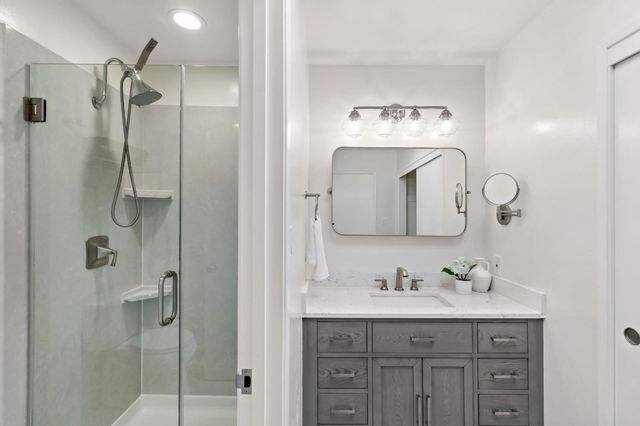 530 Leahy Street, Redwood City, CA 94061