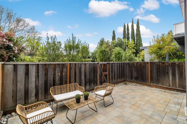 530 Leahy Street, Redwood City, CA 94061