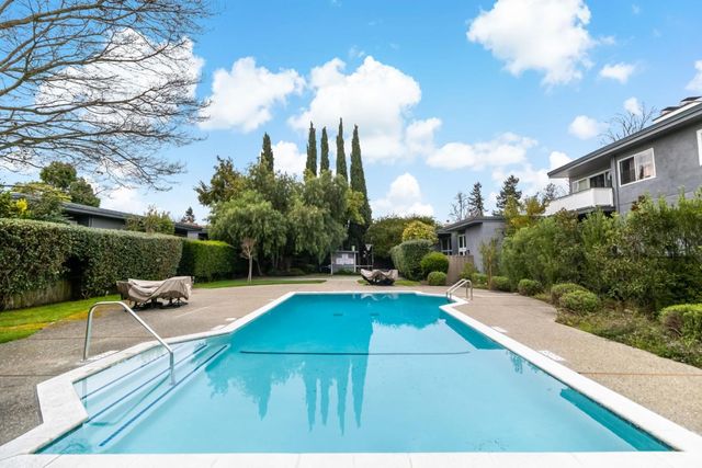 530 Leahy Street, Redwood City, CA 94061