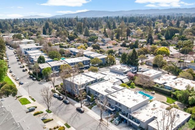 530 Leahy Street, Redwood City, CA 94061