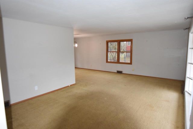 6702 Inner Drive, Madison, WI 53705