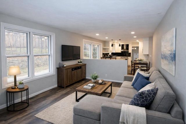 6702 Inner Drive, Madison, WI 53705