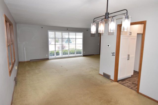 6702 Inner Drive, Madison, WI 53705