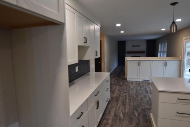 6702 Inner Drive, Madison, WI 53705