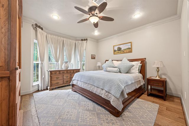 5434 Pine Springs Court, Conroe, TX 77304