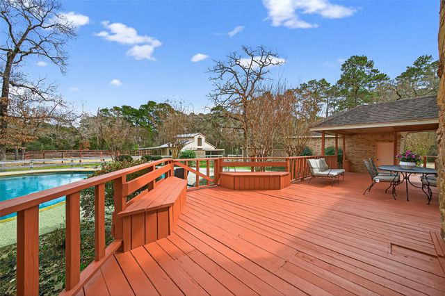 5434 Pine Springs Court, Conroe, TX 77304