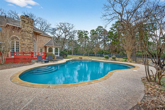 5434 Pine Springs Court, Conroe, TX 77304