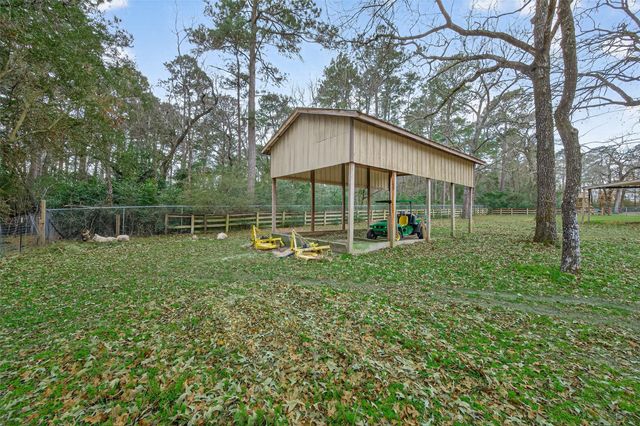 5434 Pine Springs Court, Conroe, TX 77304