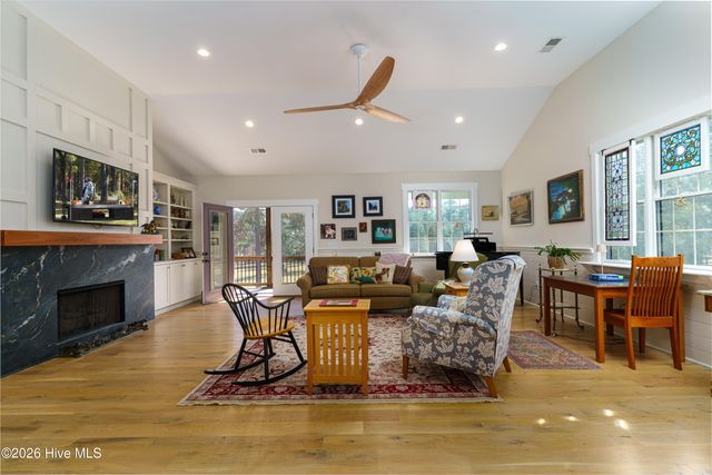 150 Good Barn Road, Vass, NC 28394