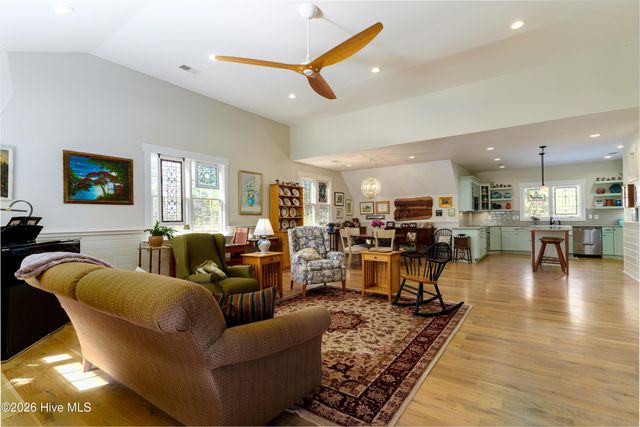 150 Good Barn Road, Vass, NC 28394