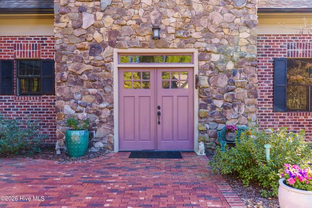 150 Good Barn Road, Vass, NC 28394