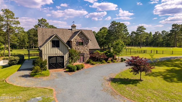 150 Good Barn Road, Vass, NC 28394