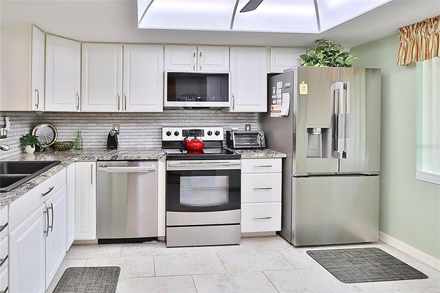 865 MACLAREN DRIVE N A, Palm Harbor, FL 34684