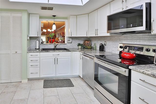 865 MACLAREN DRIVE N A, Palm Harbor, FL 34684