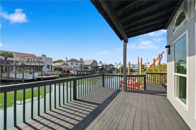 13745 Tajamar St, Corpus Christi, TX 78418