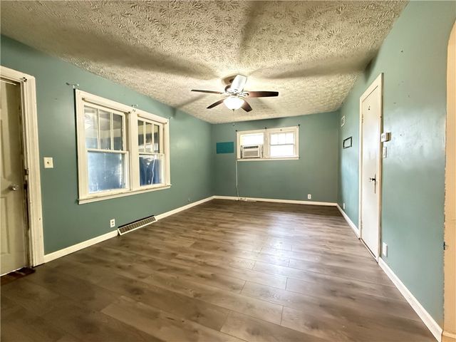 63 Fredonia Road, Hempfield Twp, PA 16125