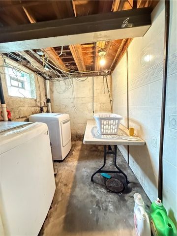 63 Fredonia Road, Hempfield Twp, PA 16125