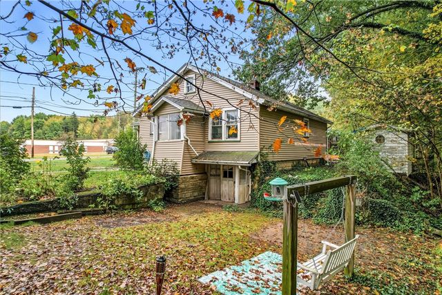 63 Fredonia Road, Hempfield Twp, PA 16125