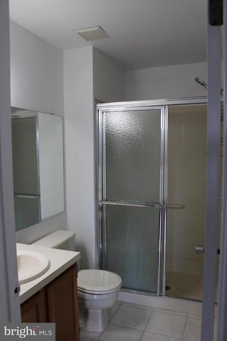 2614-C AUBURN CT, Mount Laurel, NJ 08054