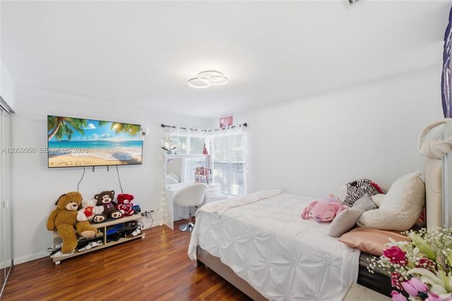 10781 NW 18th Dr, Plantation, FL 33322