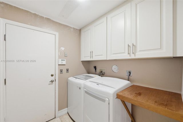 10781 NW 18th Dr, Plantation, FL 33322