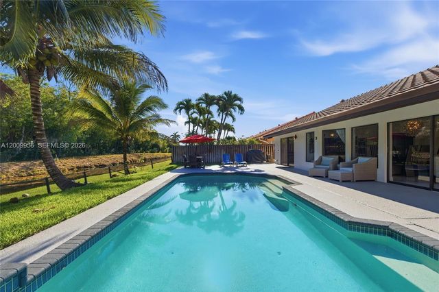 10781 NW 18th Dr, Plantation, FL 33322